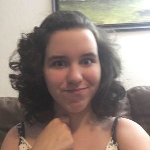 Meet your Posher, Vivian